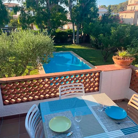 07301 Casa Del Mar *
