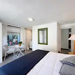07301 Casa Del Mar